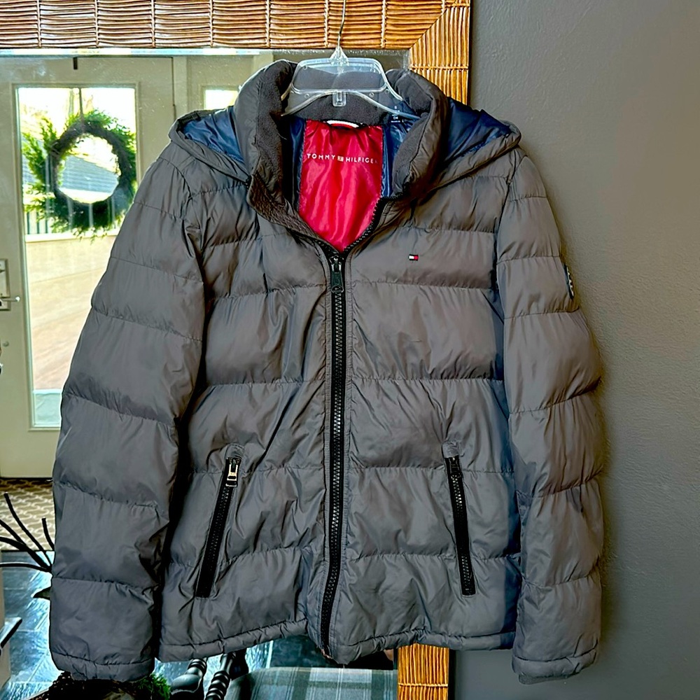 Sz. Small, Men’s, Grey Tommy Hilfiger puffer coat